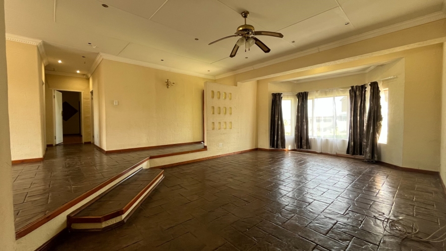3 Bedroom Property for Sale in Dana Bay Western Cape